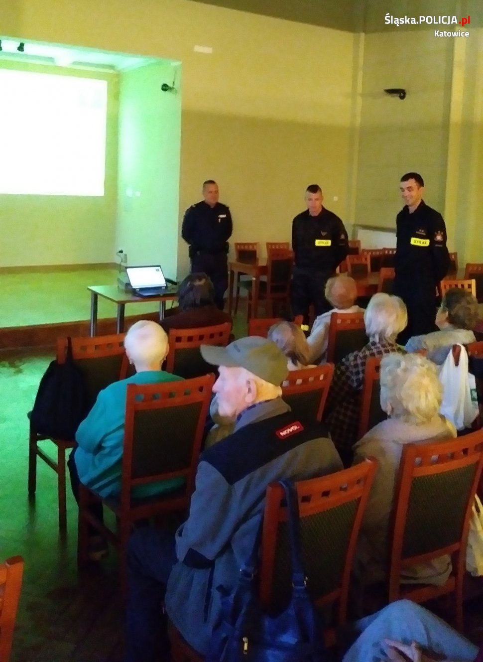 Dzielnicowi z katowickiej "piątki" spotkali się z seniorami