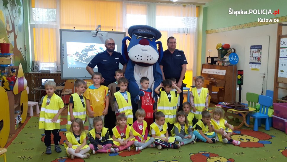 Dzielnicowi odwiedzili katowickie przedszkola