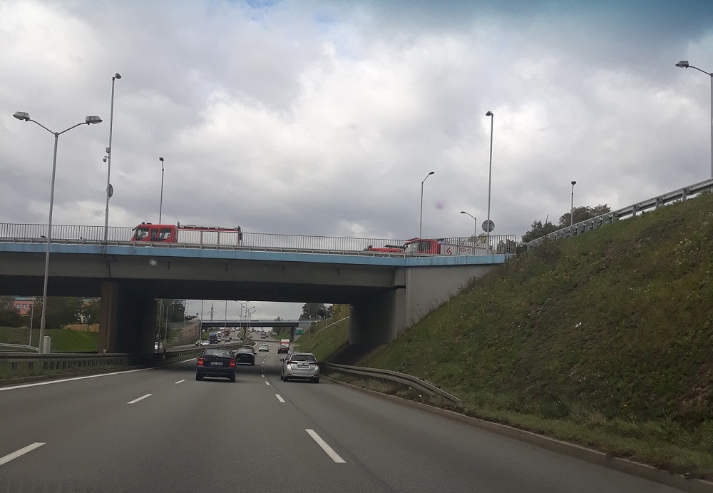 Na ul. Dąbrowskiego doszło do kolizji. Występują utrudnienia