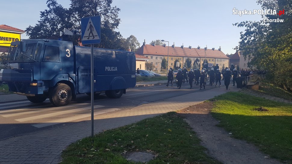 Niespokojnie na Cichej