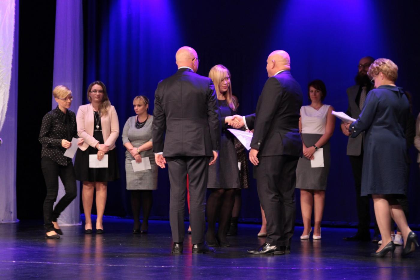 46 nauczycieli nagrodzonych