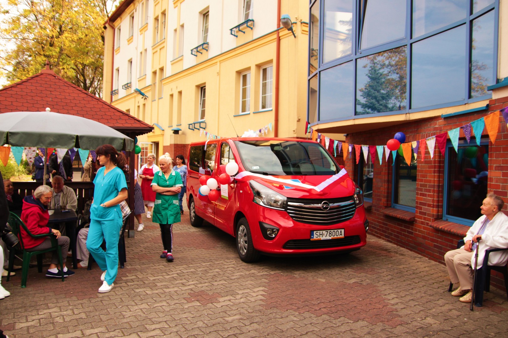 Nowy samochód dla podopiecznych DPS-u