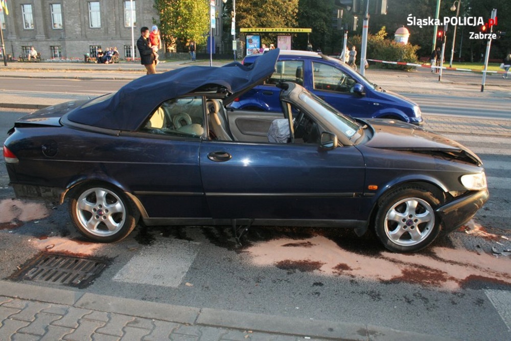 Uciekając przed policją staranował samochody!