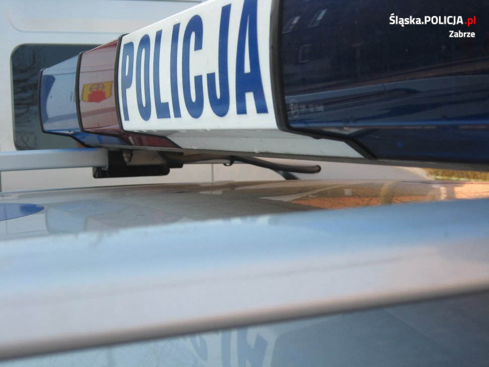 Dwie nastolatki zniszczyły samochody