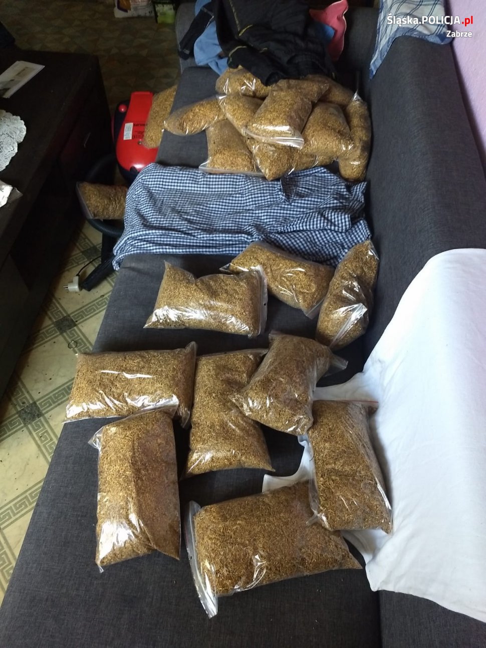 Zabezpieczyli kolejny nielegalny alkohol, tytoń i papierosy