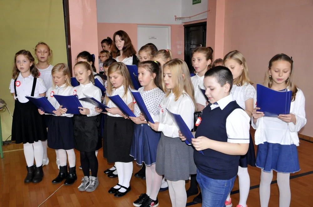 W Szkole Podstawowej nr 22 obchodzono Święto Niepodległości