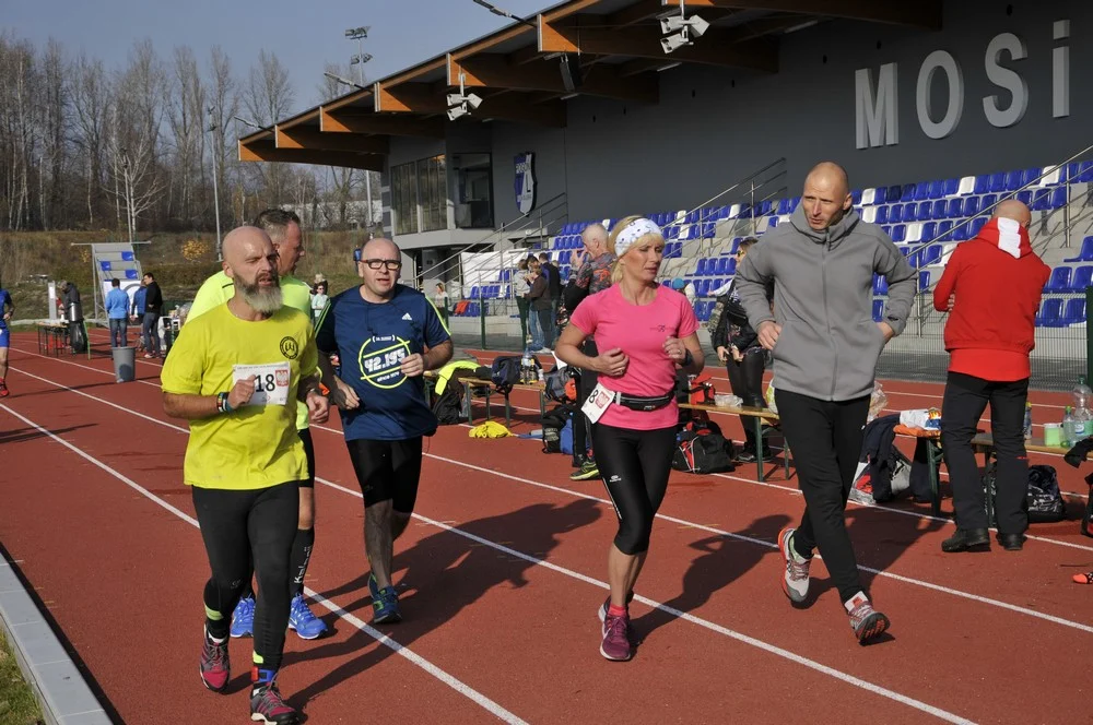 Biegną 100 kilometórw, żeby uczcić 100-lecie odzyskania niepodległości!