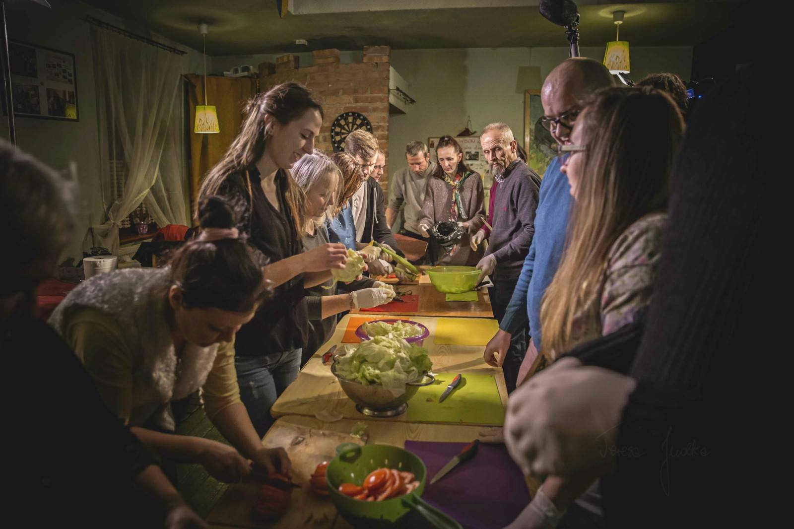 Okaż wsparcie osobom ubogim i świętuj z nimi w Katowicach