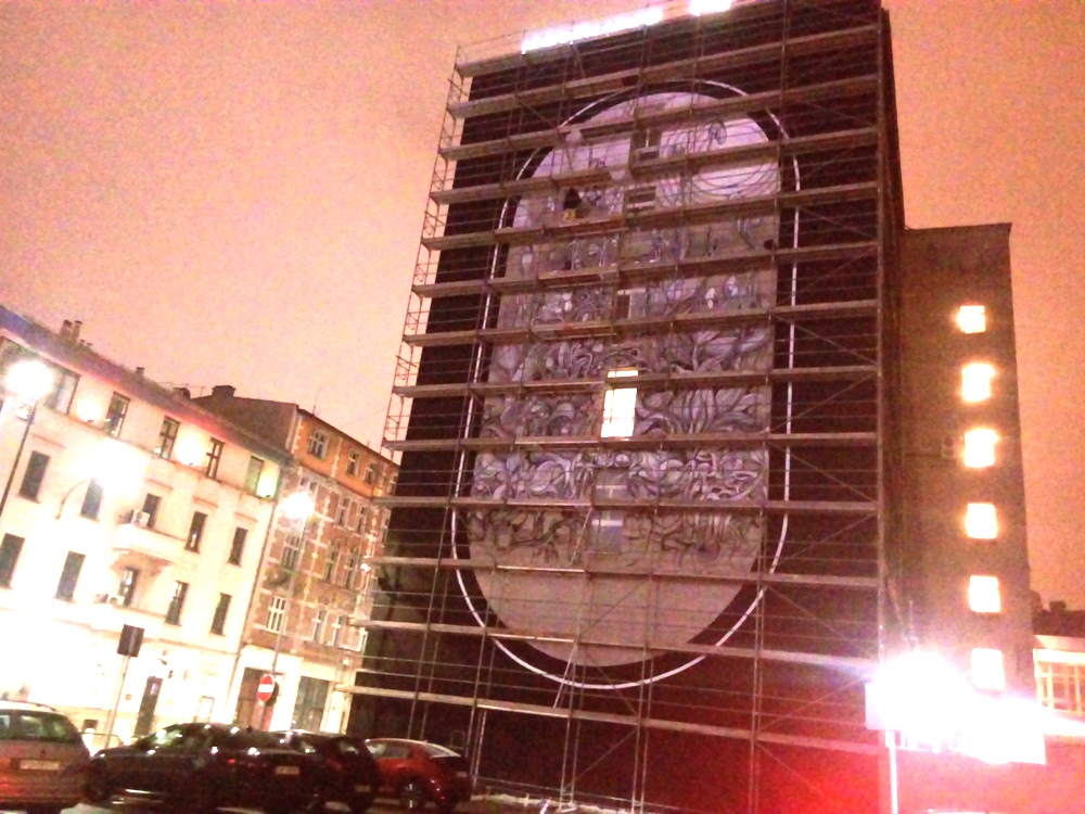 Na ścianie urzędu powstaje mural