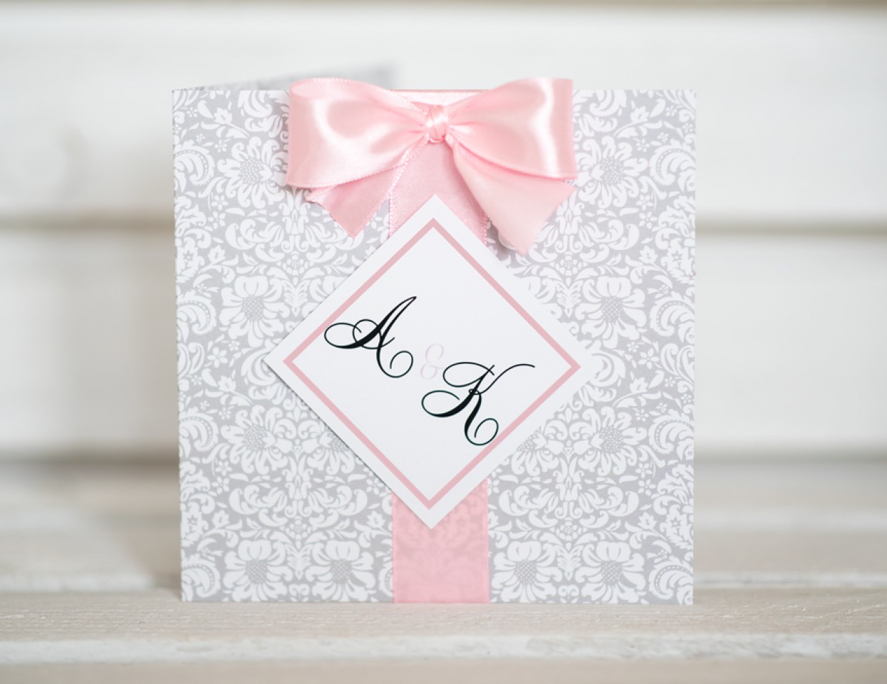 Rustykalne zaproszenie ślubne - kiedy to dobry pomysł?