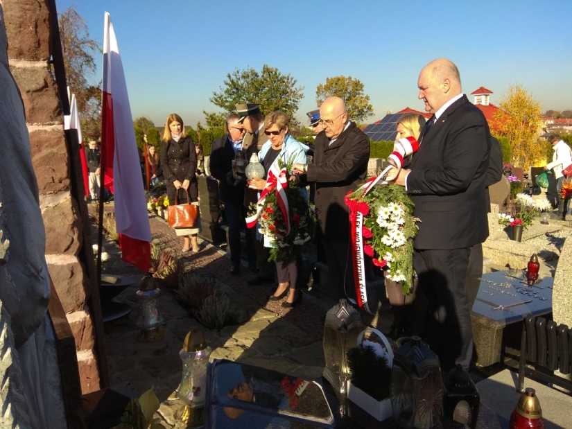 Złożyli hołd poległym w obronie miasta