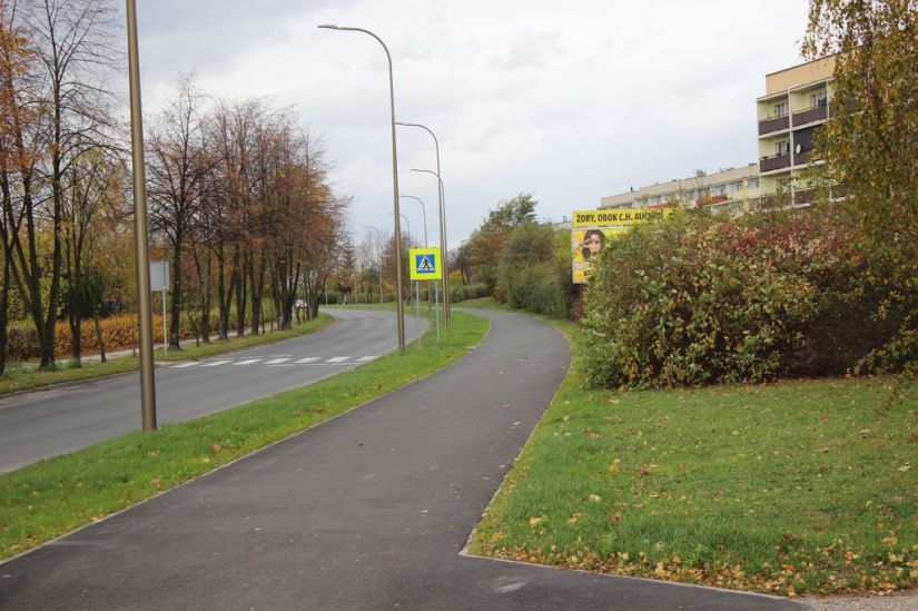 Nowy deptak wzdłuż ulicy Okrężnej