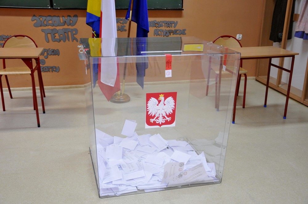 Trwa druga tura wyborów. Znamy frekwencję do godz. 12:00
