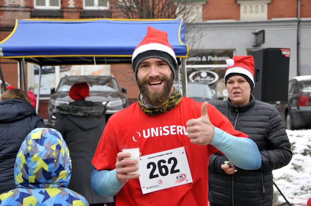 Bieg Mikołajów - w tym roku biegli dla małego Kacperka