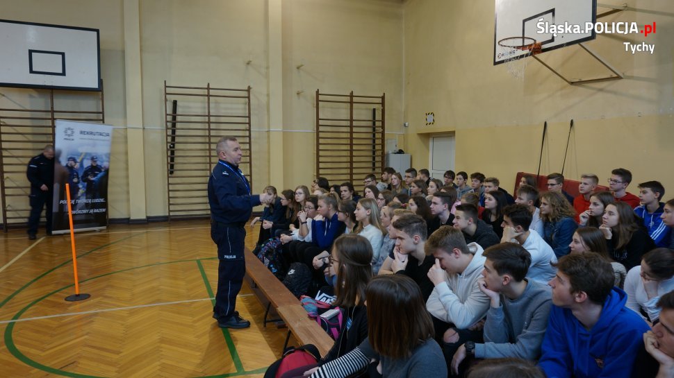 Zainteresowanych zawodem policjanta nie brakowało...