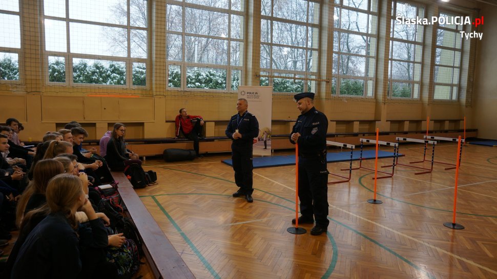 Zainteresowanych zawodem policjanta nie brakowało...