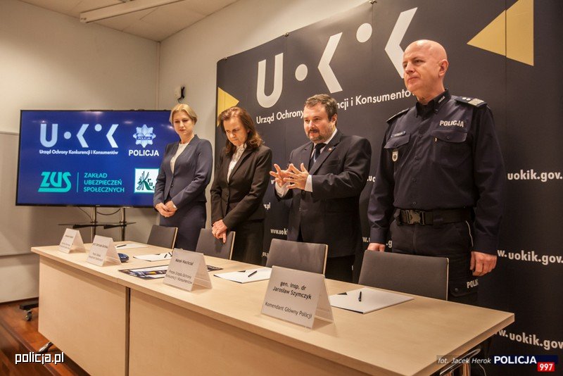 Kampania społeczna pod hasłem "Seniorze, nie daj się oszukać"