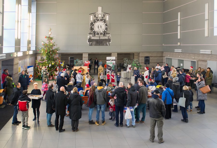 Bytomianie stroili choinkę