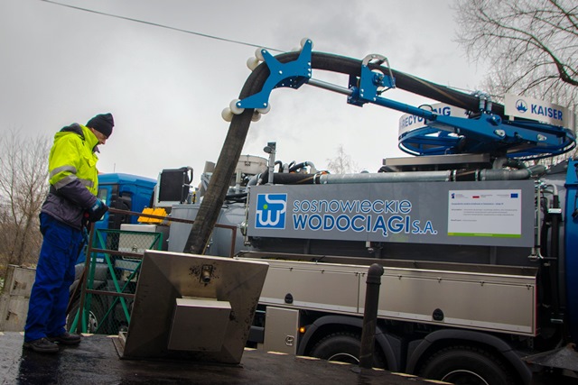 Kaiser Aquastar - supernowoczesny samochod do czyszczenia kanalizacji