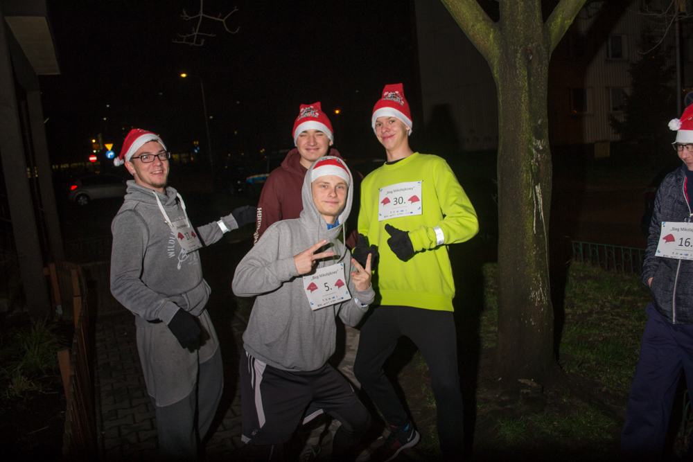 Na Zawodziu biegali Mikołaje!