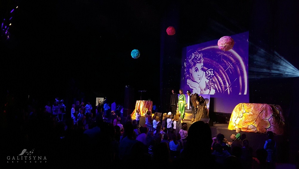 Rodzinny spektakl "Mały Książę" Teatru Piasku Tetiany Galitsyny