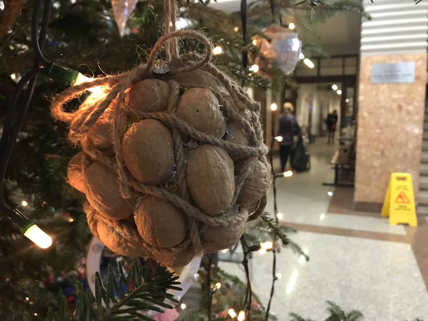 Twórcy "śmieciowych" bombek nagrodzeni