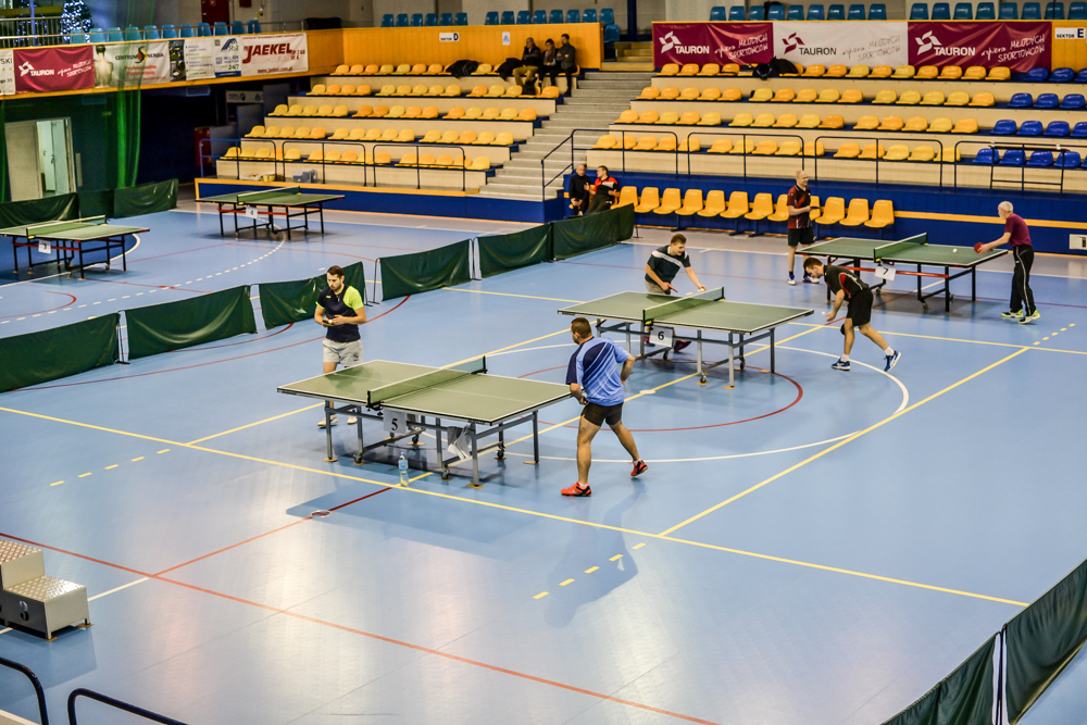 Świąteczna granie w... tenisa stołowego 10