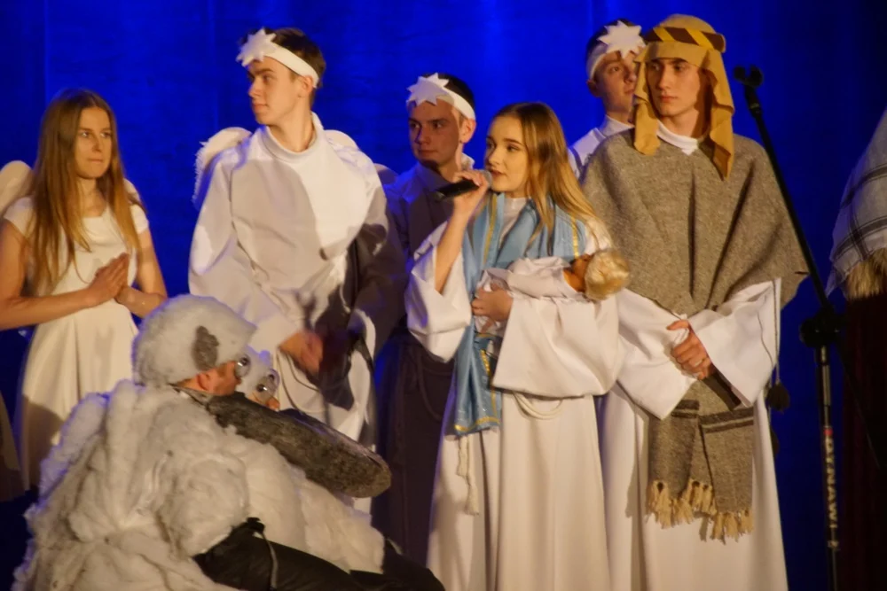 Zorganizowali koncert, by zebrać fundusze na leczenie 18-letniej Kasi