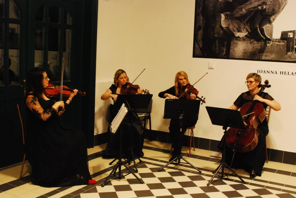 Nieznany dworzec – wernisaż wystawy 14