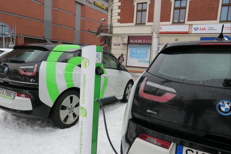 Wypożyczalnia samochodów elektrycznych w Rybniku