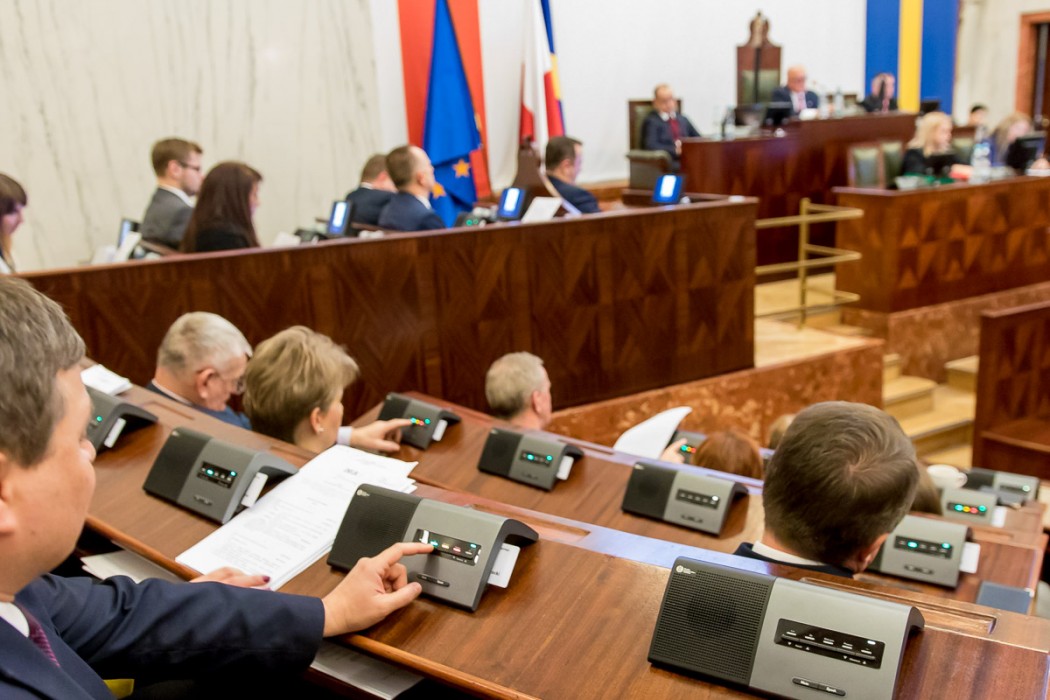 Sejmik Województwa Śląskiego przyjął budżet województwa na 2019 rok