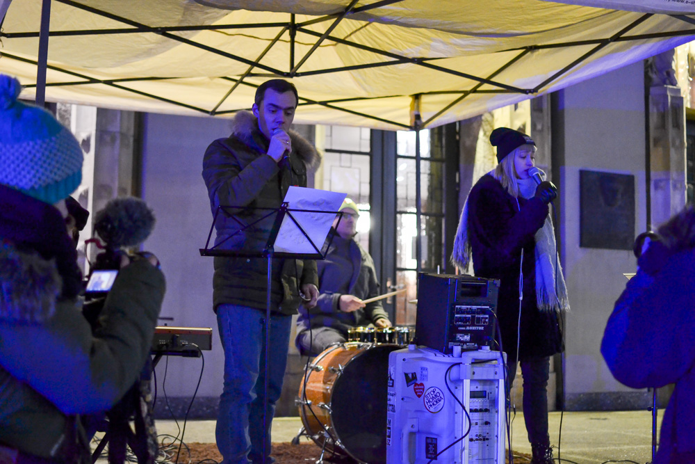 Murem za Owsiakiem - protest wsparcia na Rynku 28