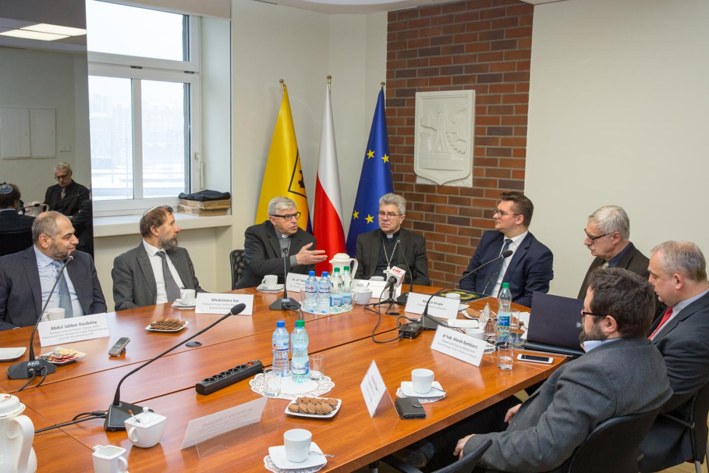 Po raz siódmy Katowice wydały "Kalendarz Trzech Religii"