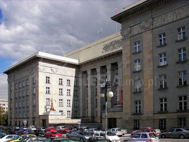 Alarm bombowy w Katowicach. Ewakuacja Urzędu Wojewódzkiego!