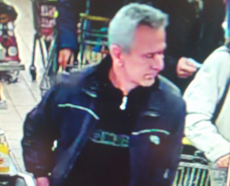 Policjanci proszą o pomoc w ustaleniu tożsamości mężczyzny. Rozpoznajesz go?