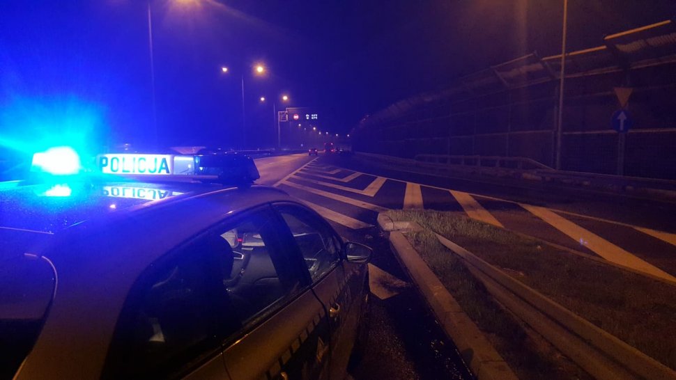Nietrzeźwa nastolatka wtargnęła wprost pod nadjeżdżający samochód