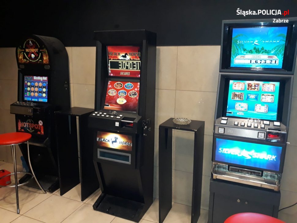 Policjanci zabezpieczyli kolejne automaty do nielegalnych gier hazardowych