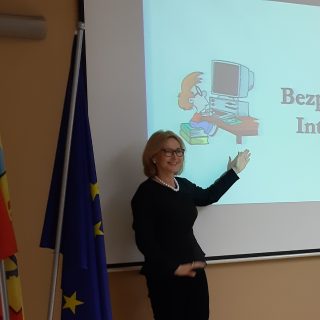 "Przemoc w Internecie – niby wirtualna a boli prawdziwie"