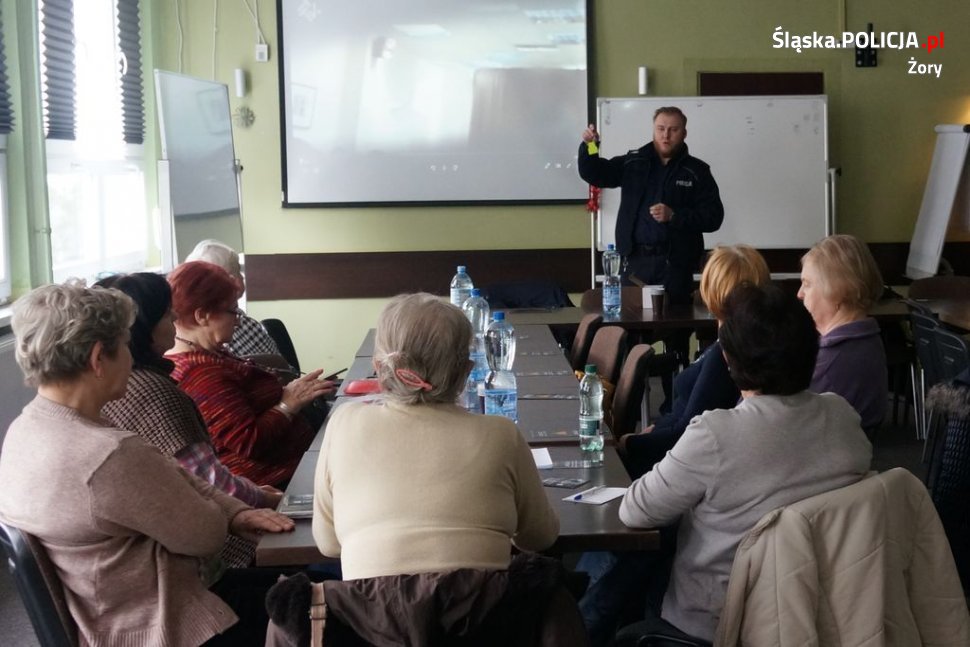 Żorscy policjanci w trosce o bezpieczeństwo seniorów
