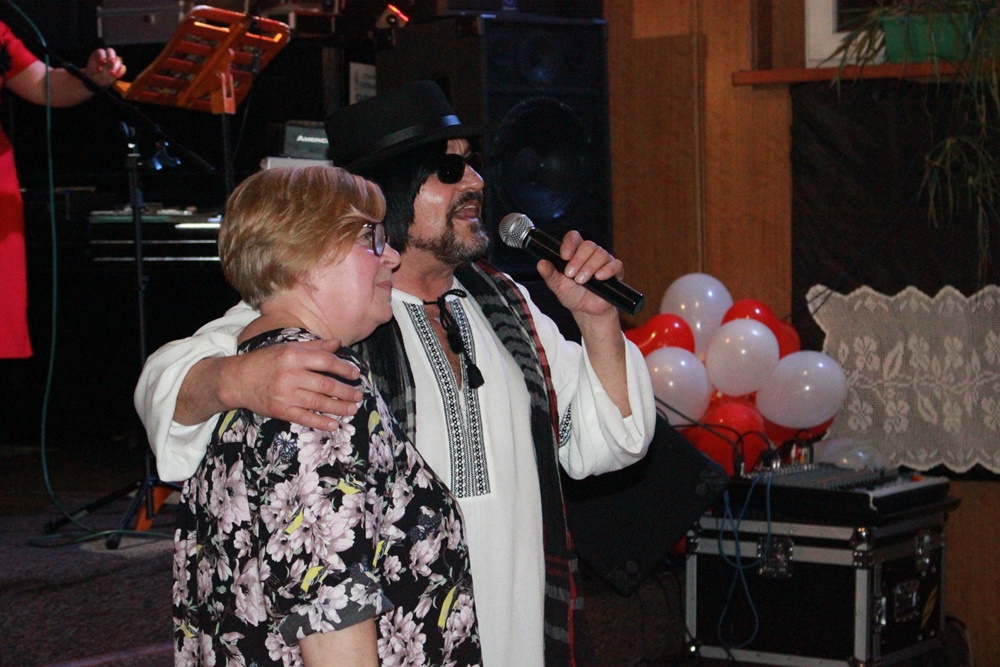 Babskie Klachy na Ficinusie 12