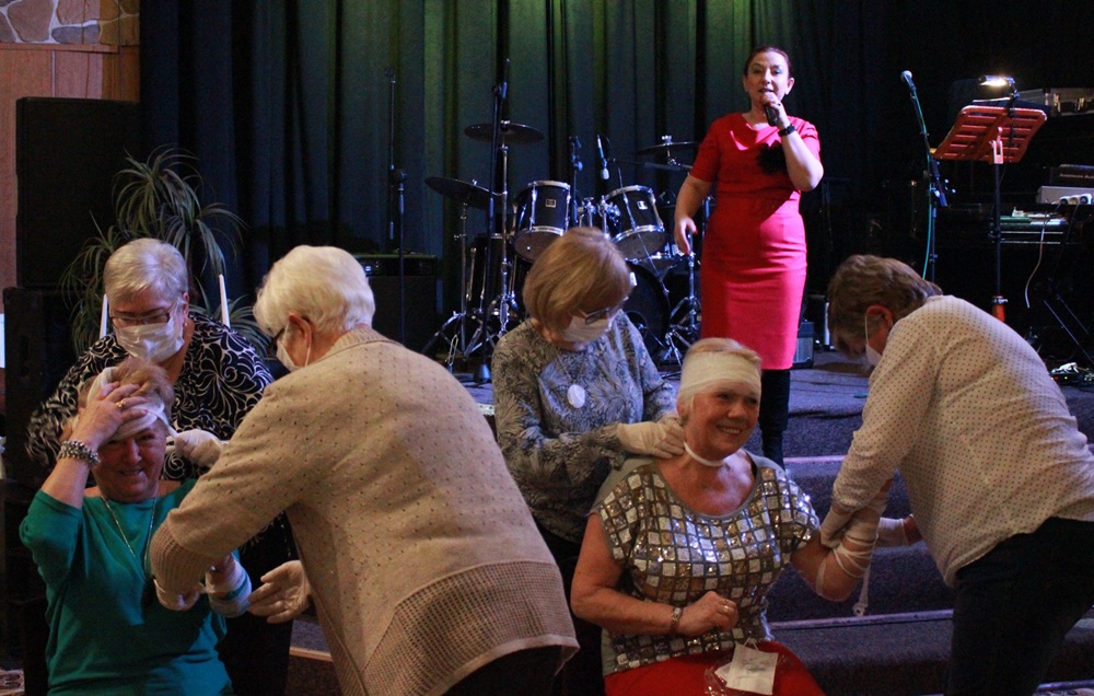 Babskie Klachy na Ficinusie 13