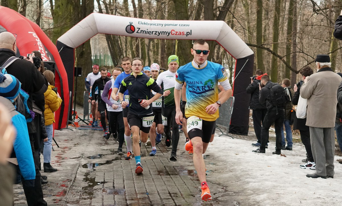 [FOTO] Bieg Charytatywny Mikołów 2019: Pobiegli dla Karolinki i Alexa!