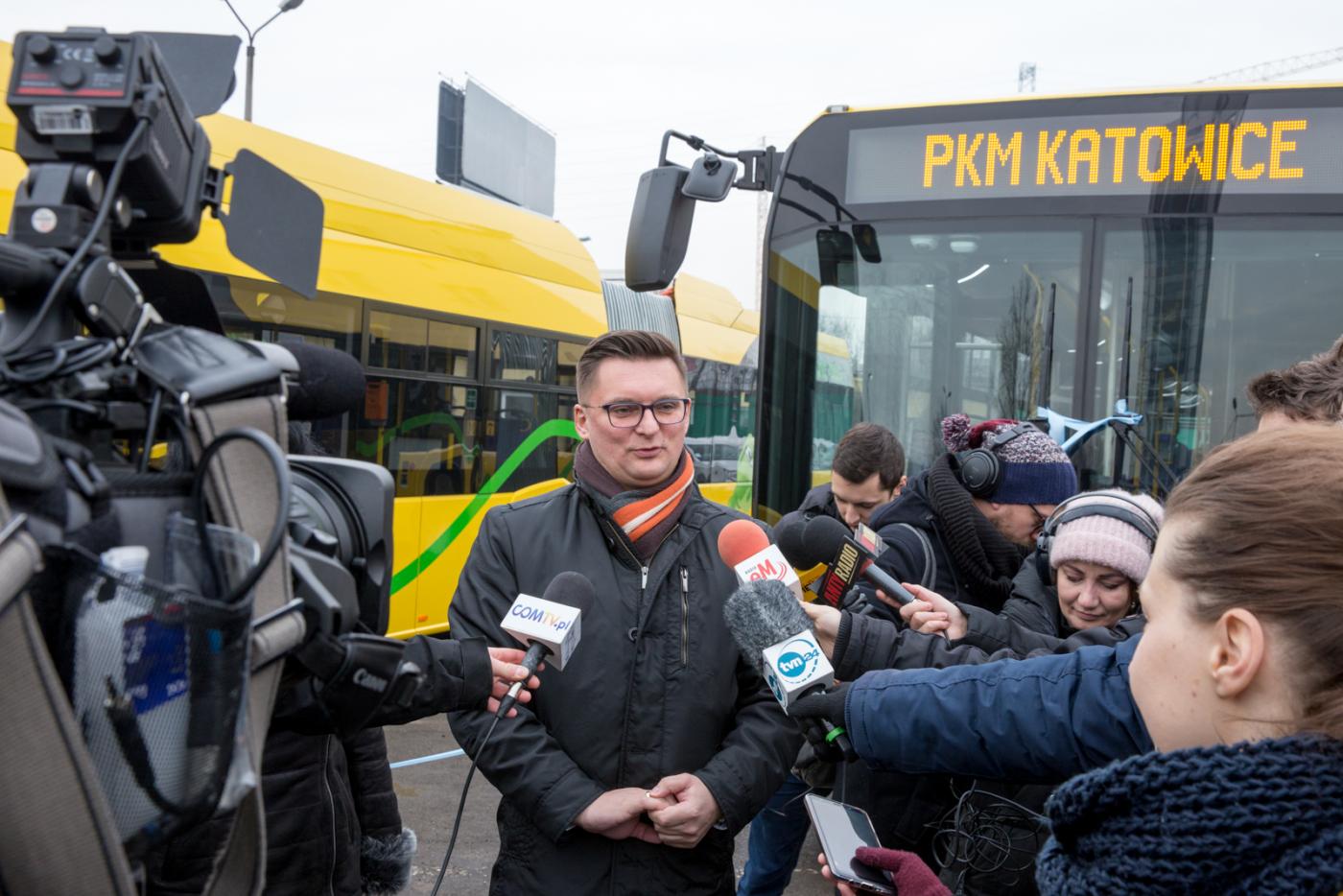 Pierwszy autobus elektryczny w Katowicach wyjechał w trasę