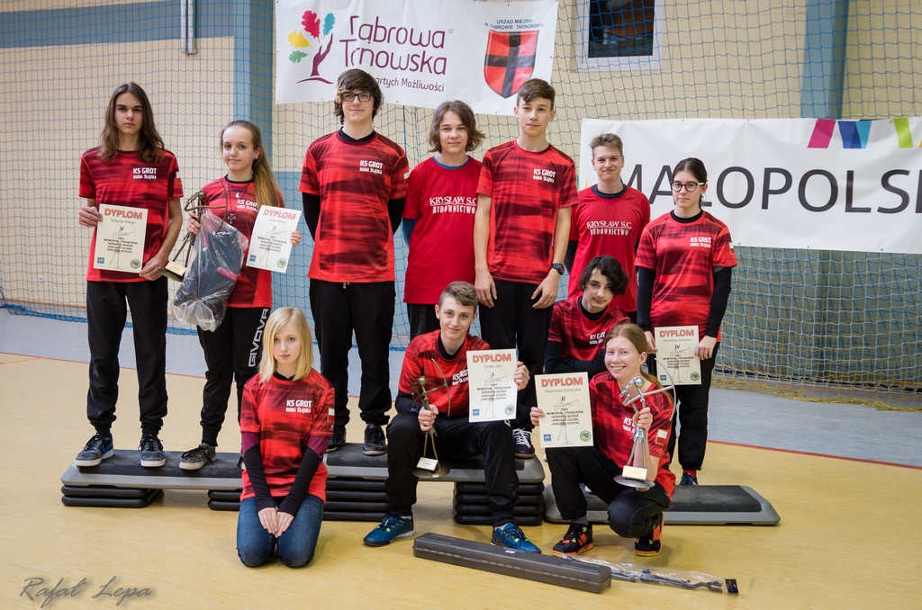 Zawodnicy rudzkiego "Grotu" w XVIII Memoriale Trenerów w Dąbrowie Tarnowskiej