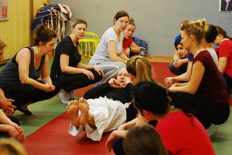 Zainaugurowano kurs samoobrony dla rudzianek