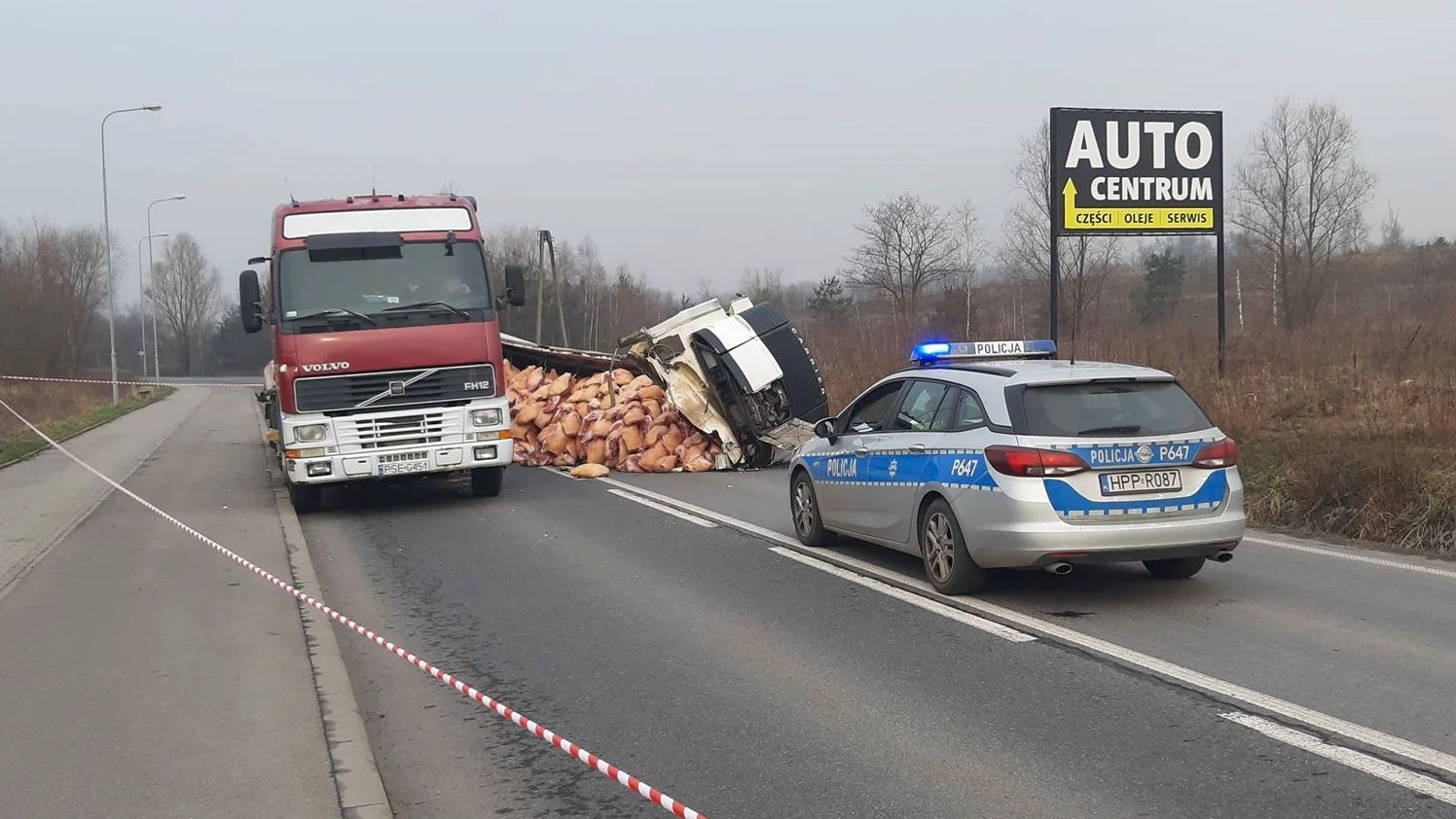ul. Kokota w Rudzie Śląskiej zablokowana! Wywrócił się TIR z mięsem!