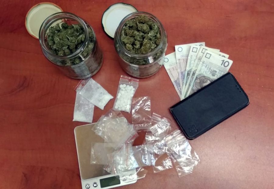 Kryminalni zabezpieczyli blisko 6,5 tys. porcji narkotyków