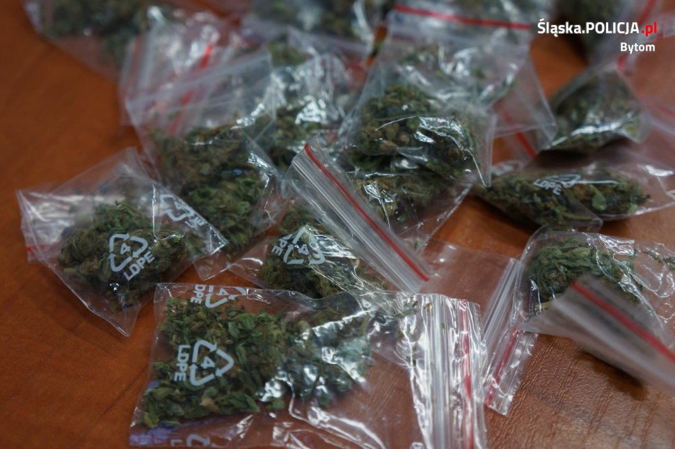 Bytom: 32-letni diler narkotyków zatrzymany. Mężczyźnie grozi do 10 lat więzienia