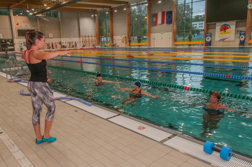 Bezpłatny aqua aerobik dla seniorów - 18 marca ruszą zapisy