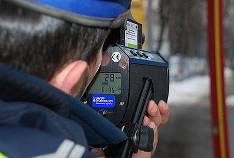 Policja prowadzi akcję o nazwie "Kaskadowy pomiar prędkości"